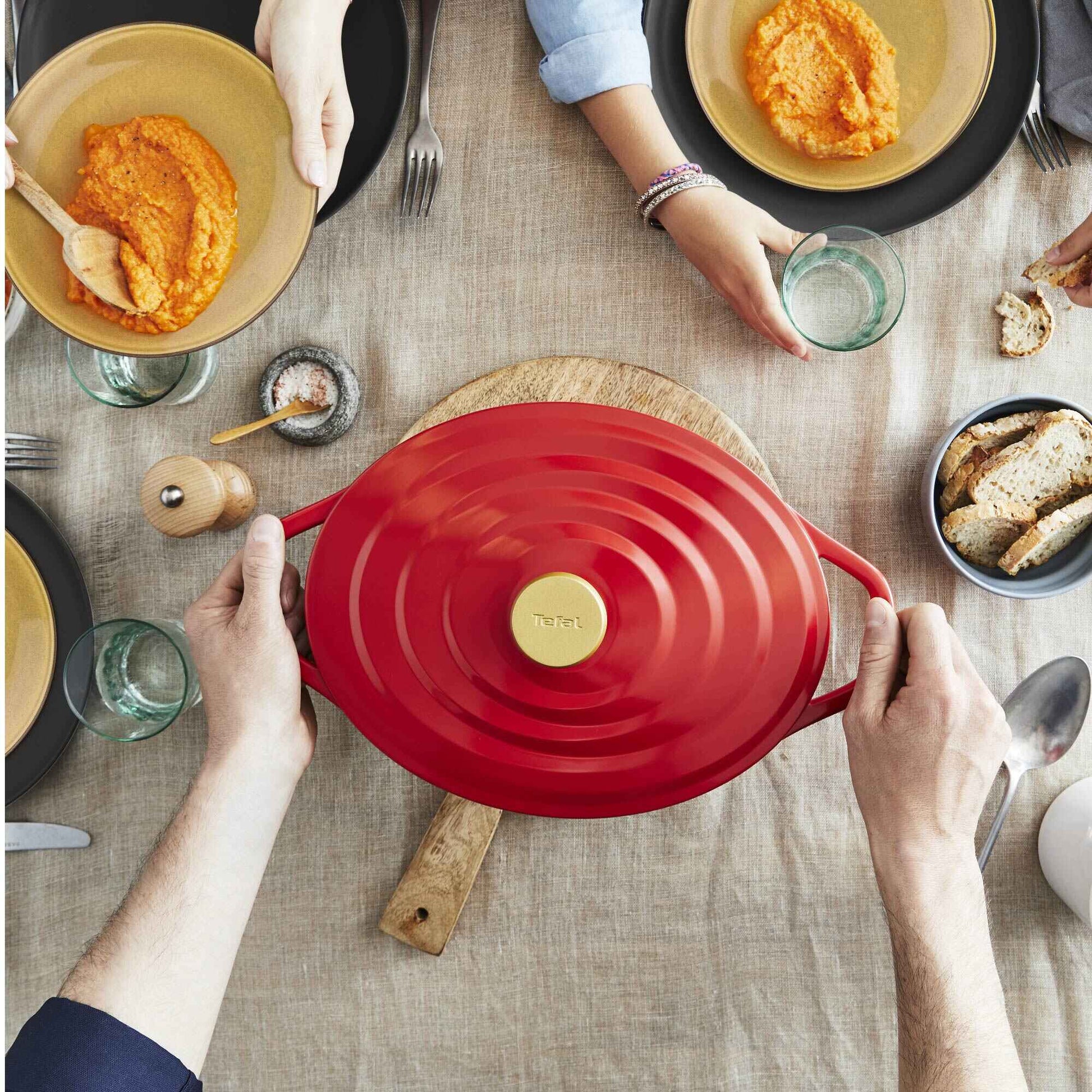 Olla Cocotte Ovalada Air 30x23 cm3#Rojo