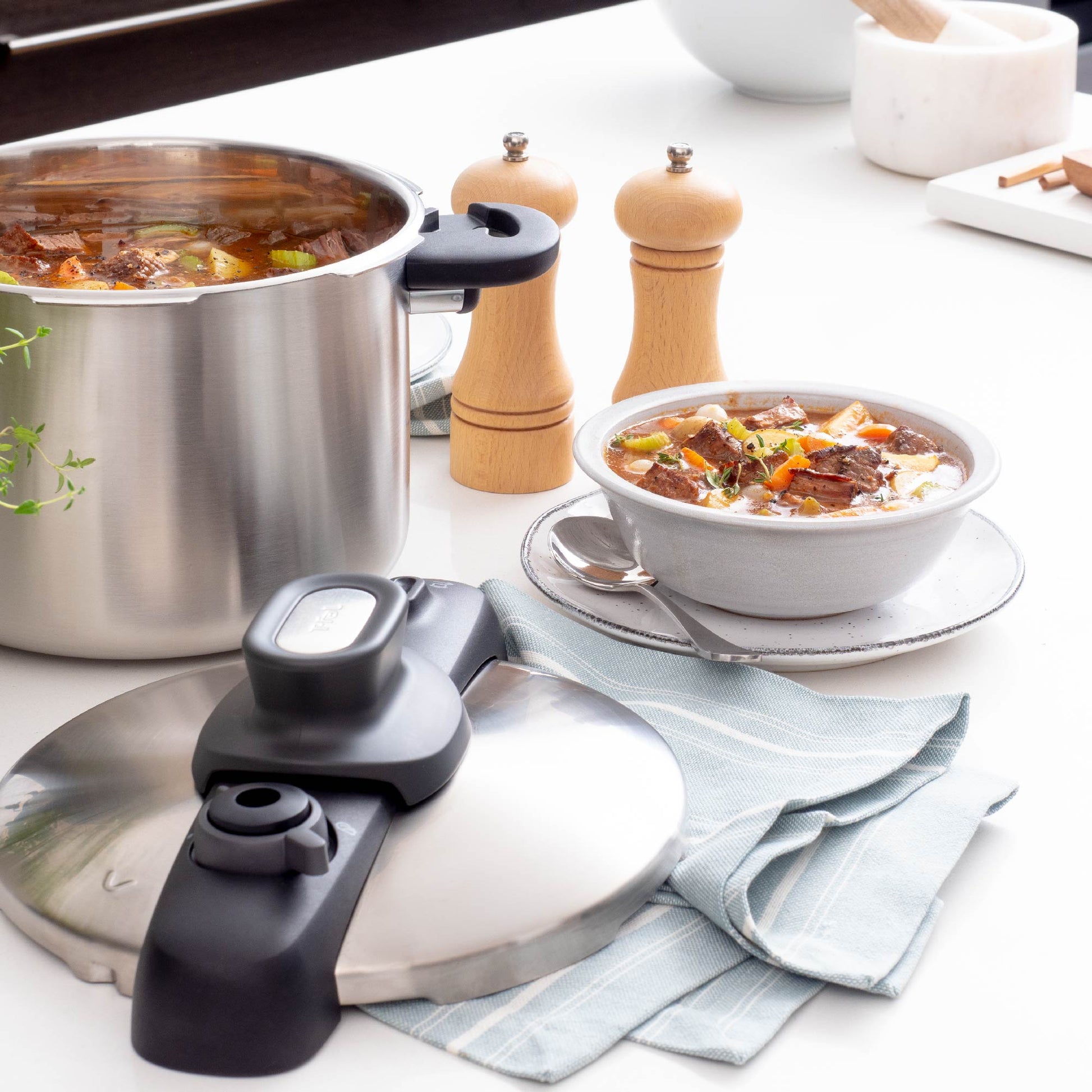 Olla a Presión Secure Compact 8 Lts4#Acero