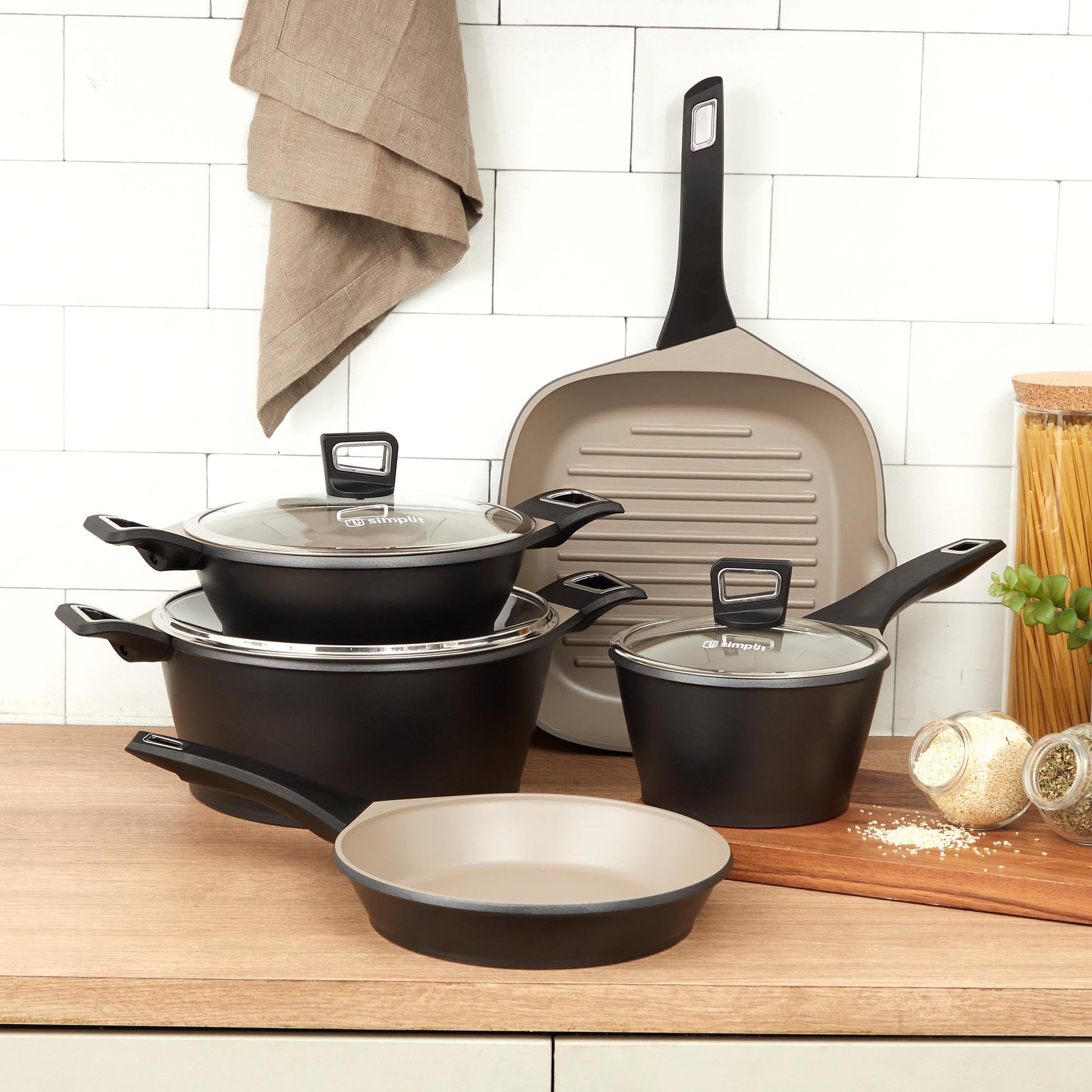 Batería de Cocina Antiadherente Classic 8 Pzs1#Negro