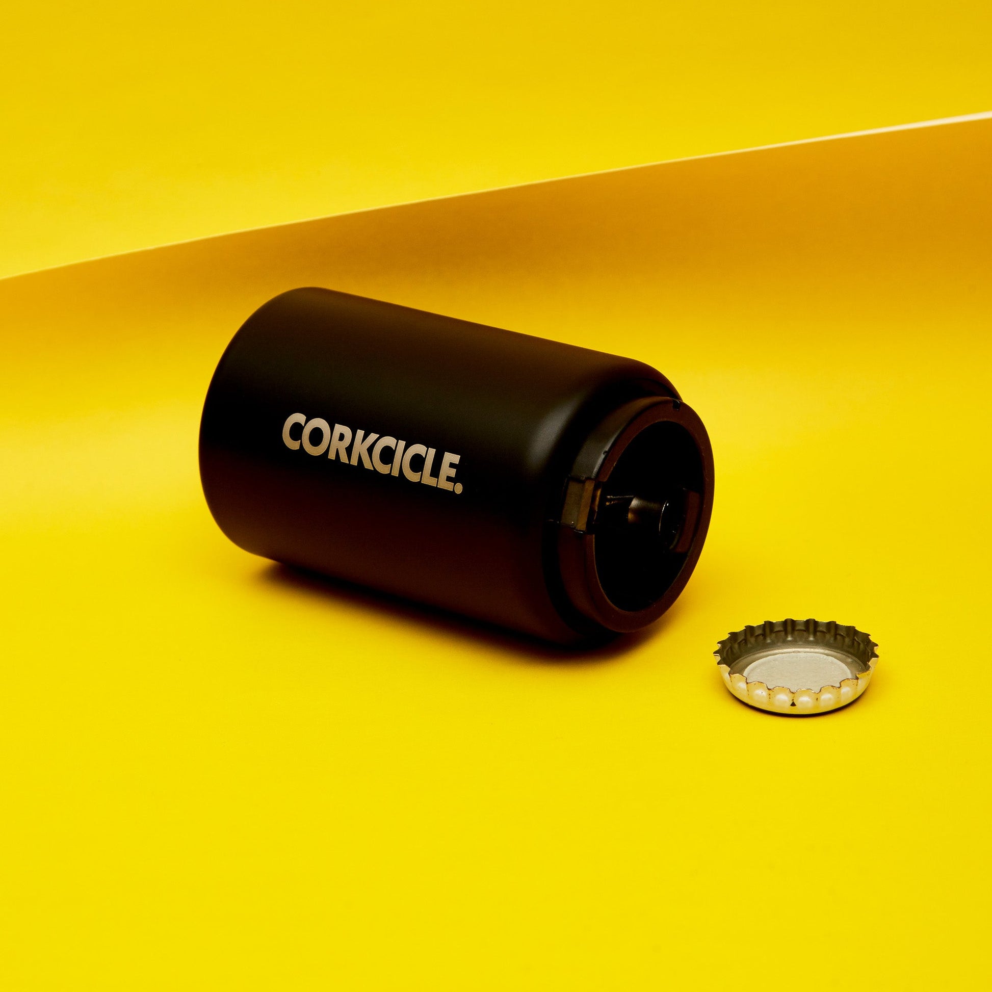 Abridor de Cervezas Decapitator3#Negro