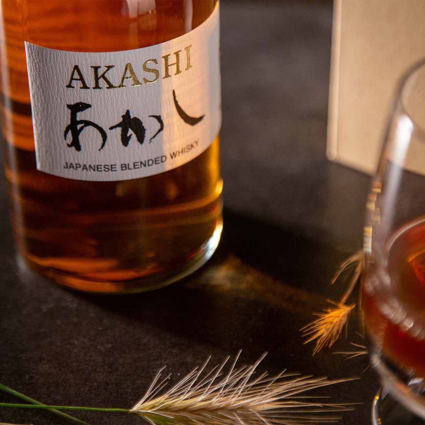 Whisky Akashi Black, Japanese Blended Whisky (500ml)2#Sin color