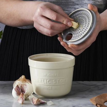Contenedor y Rallador Ajo1#Crema
