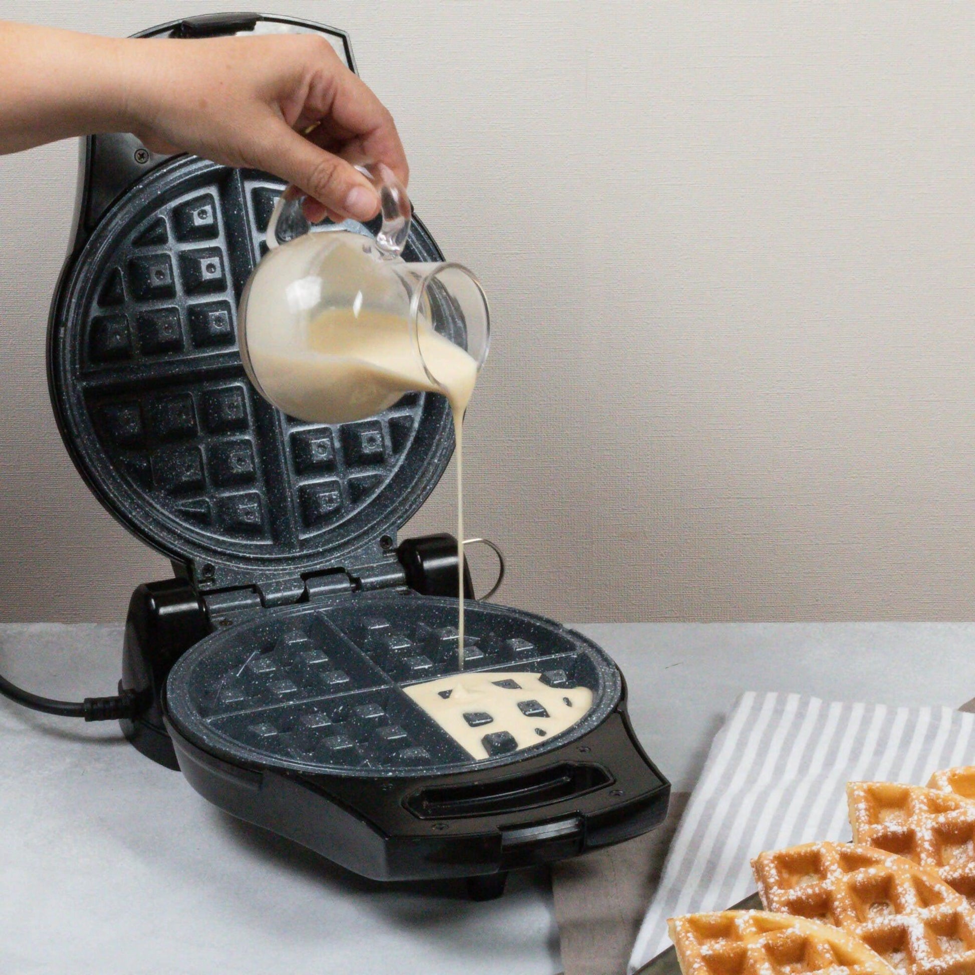 Máquina Para Hacer Waffle BWM0323#Negro