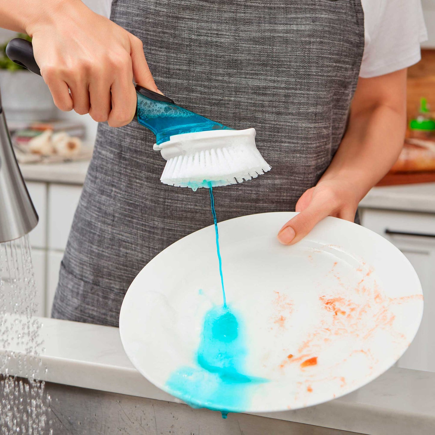 Escobilla Lavaloza Con Dispensador y Base3#Negro