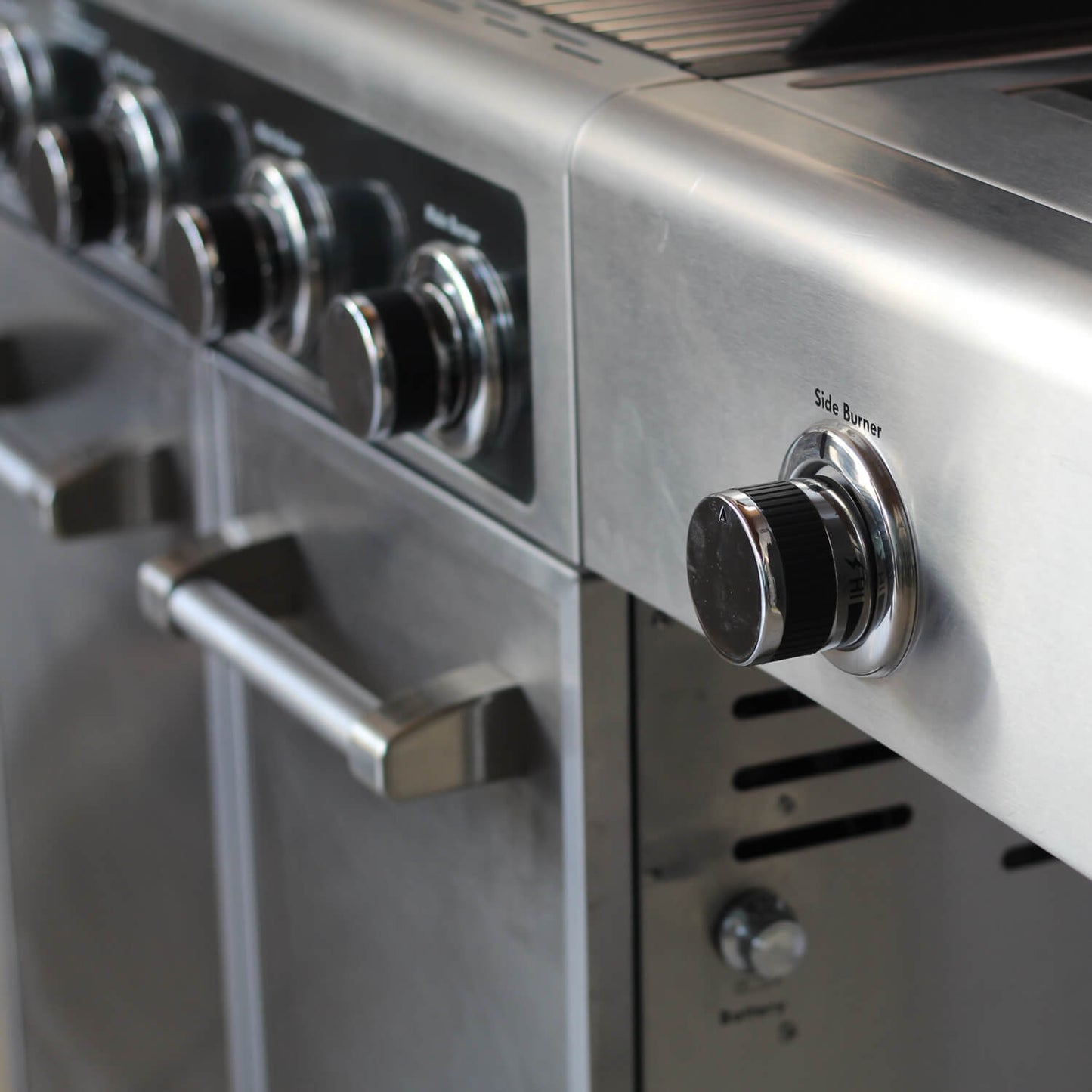 Parrilla a Gas Elite 4 Quemadores + Quemador Lateral KE-P48589-N5#Acero