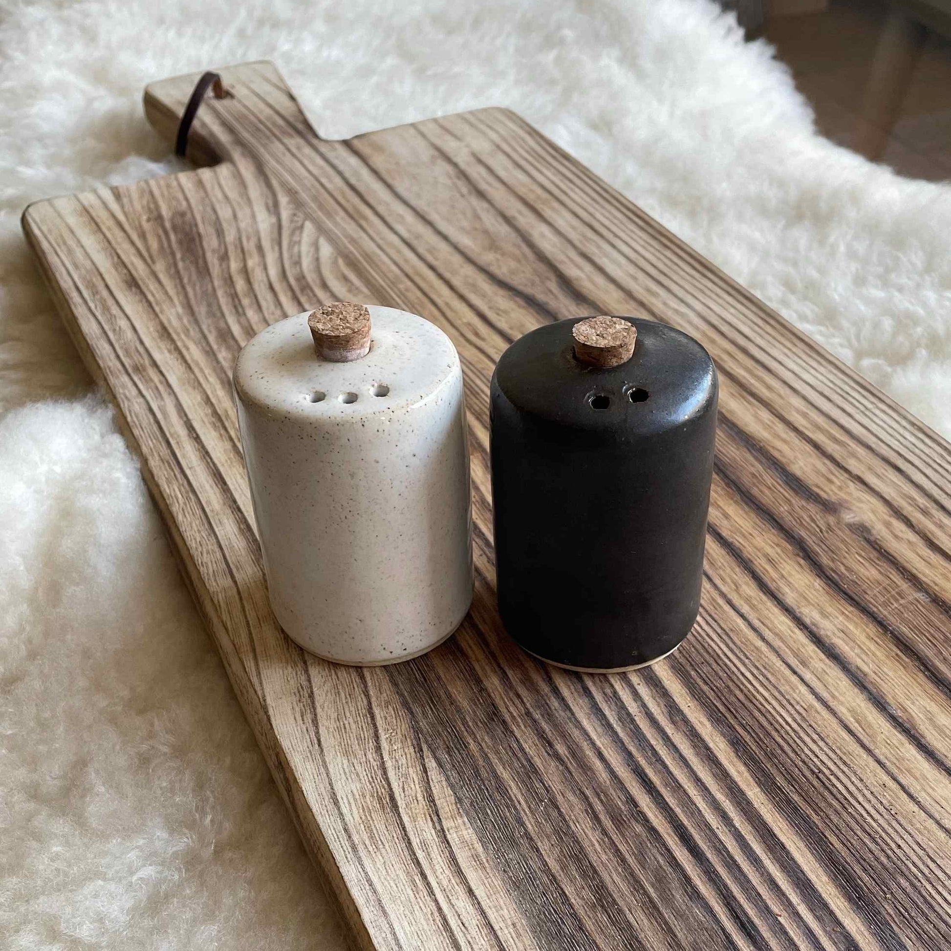 Salero y Pimentero4#Blanco|Negro