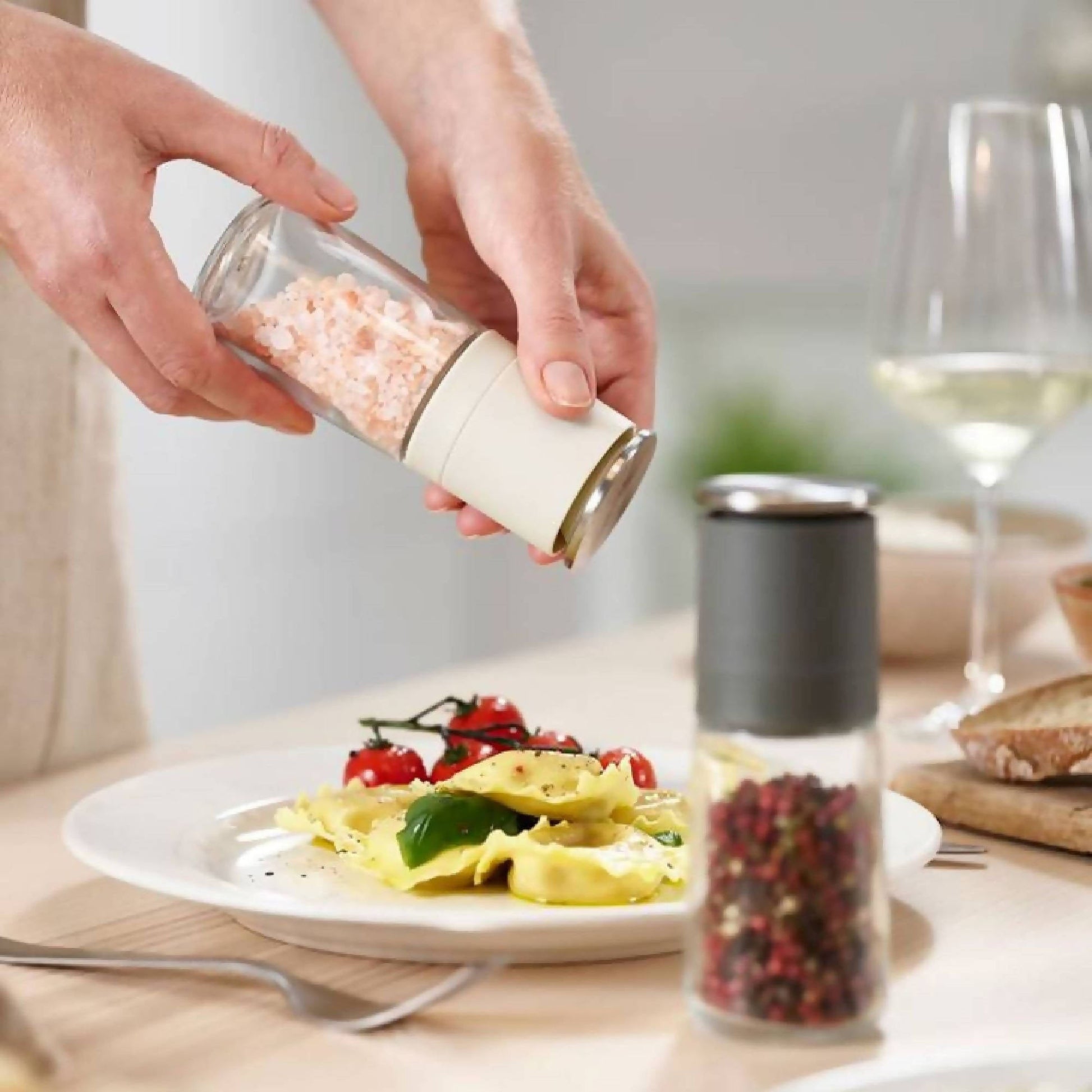 Set 2 Molinillos Duo1#Gris|Blanco